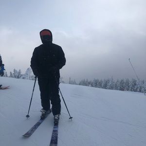 Meet your Posher, Charles